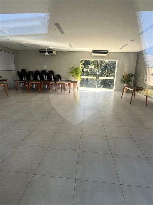 Casa à venda ou para alugar com 2 quartos, sendo 4 suítes, no condomínio Residencial Jardim Bréscia, Indaiatuba - SP