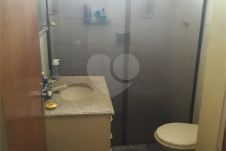 Sobrado à venda com 3 quartos em Jardim Oriental, São Paulo, SP