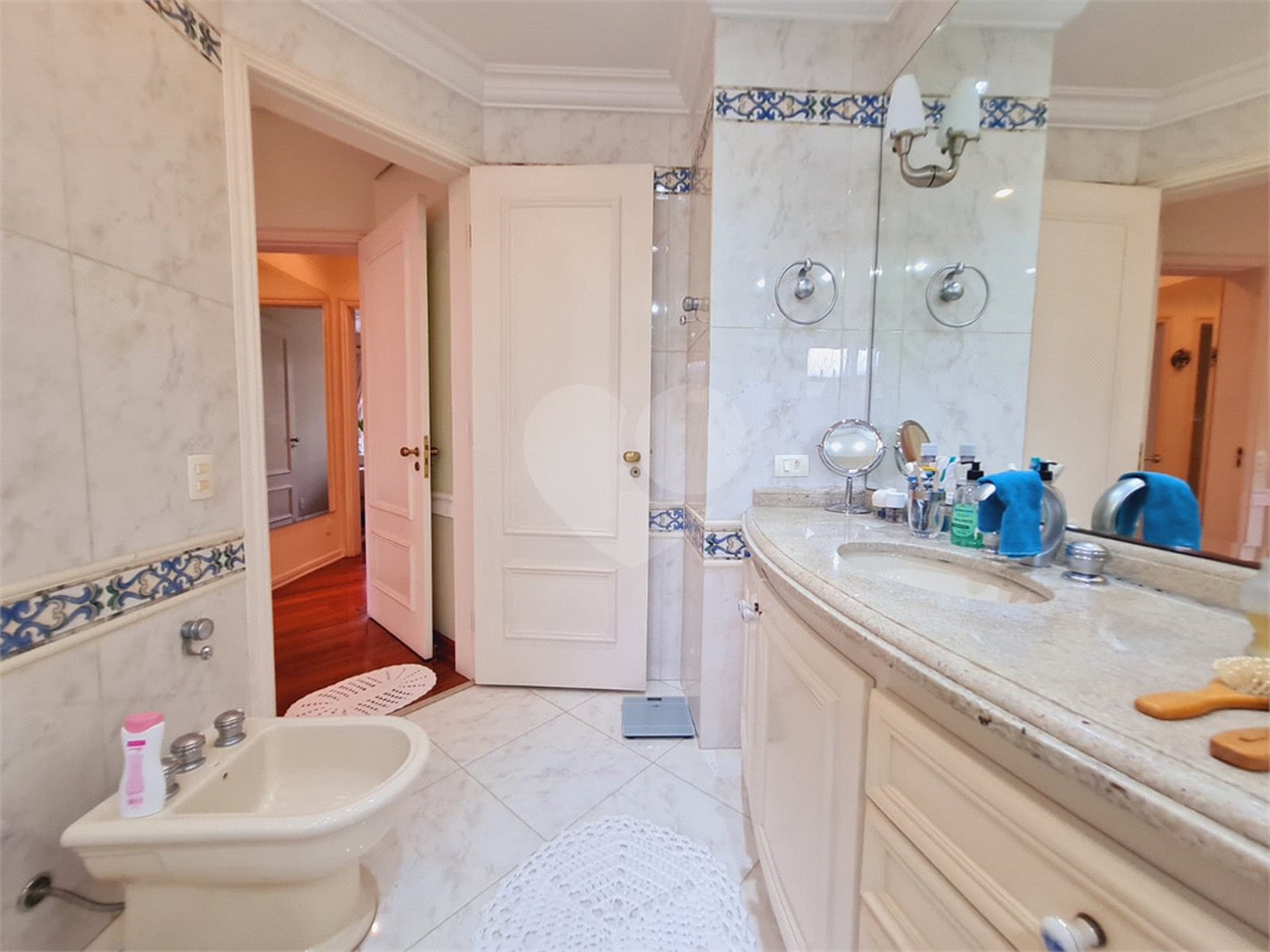 Apartamento à venda com 3 quartos, sendo 1 suíte, em Higienópolis, São Paulo, SP