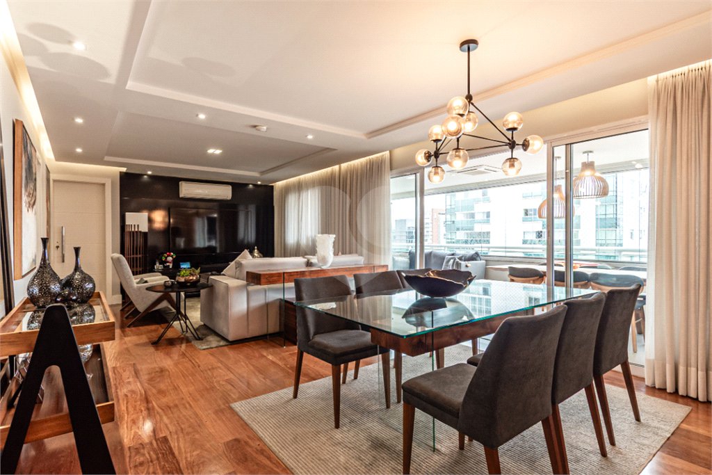 Apartamento à venda com 3 suítes em Brooklin, São Paulo, SP