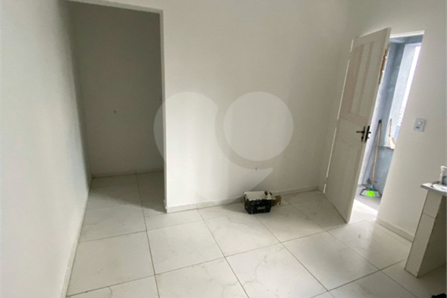 Casa à venda com 3 quartos em Carandiru, São Paulo, SP