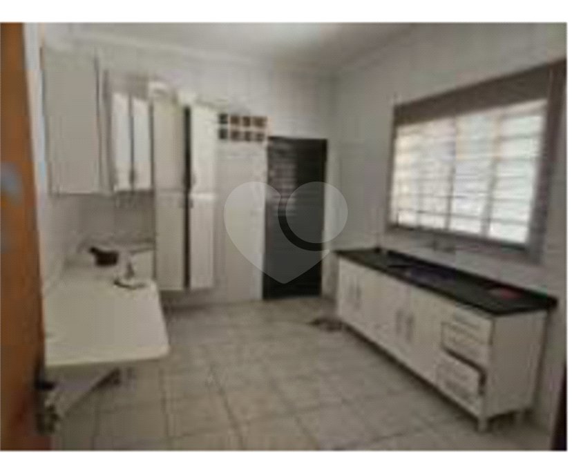 Casa à venda com 3 quartos em Residencial Azulville II, Matão, SP