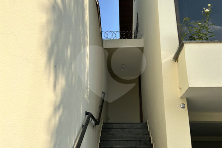 Sobrado à venda com 3 quartos, sendo 1 suíte,  em Jardim das Vertentes, São Paulo, SP