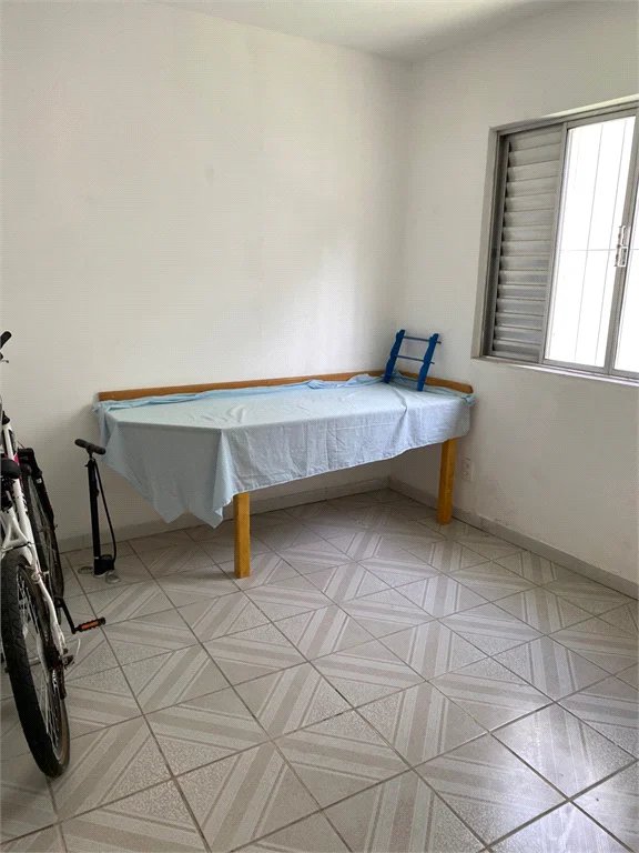 Sobrado à venda com 4 quartos, sendo 2 suítes, em Paraisópolis, São Paulo, SP