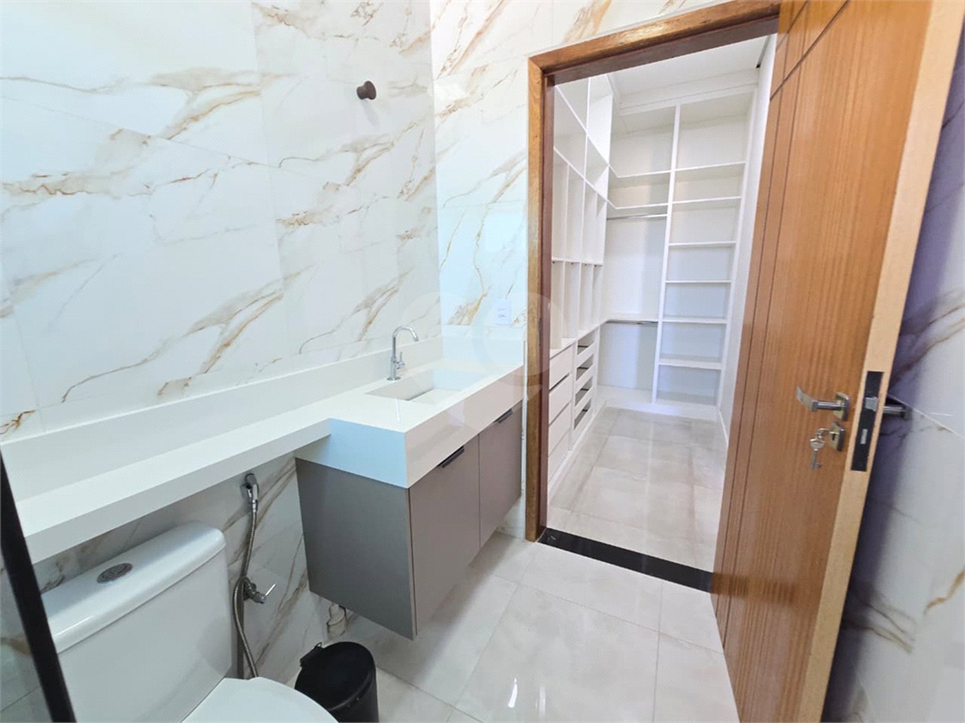 Casa à venda com 3 quartos, sendo 2 suítes, em Portal dos Pinheiros II, Itapetininga, SP