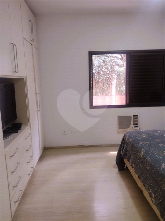 Apartamento à venda com 3 quartos, sendo 1 suíte, em Real Parque, São Paulo, SP
