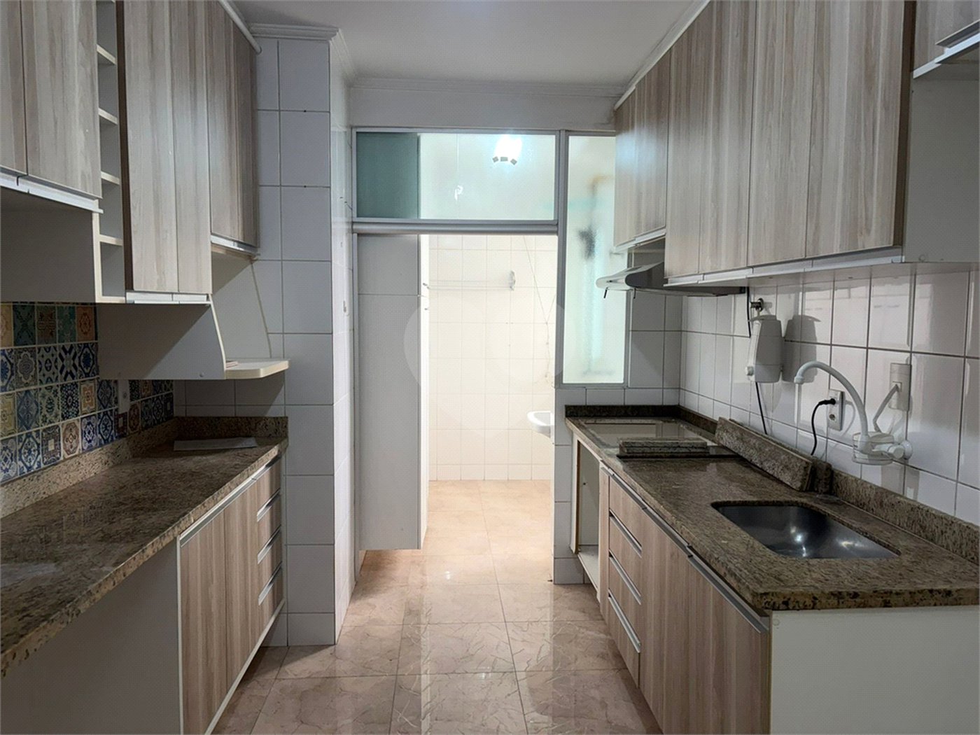 Apartamento à venda com 2 quartos, sendo 1 suíte,  em Vila Galvão, Guarulhos, SP