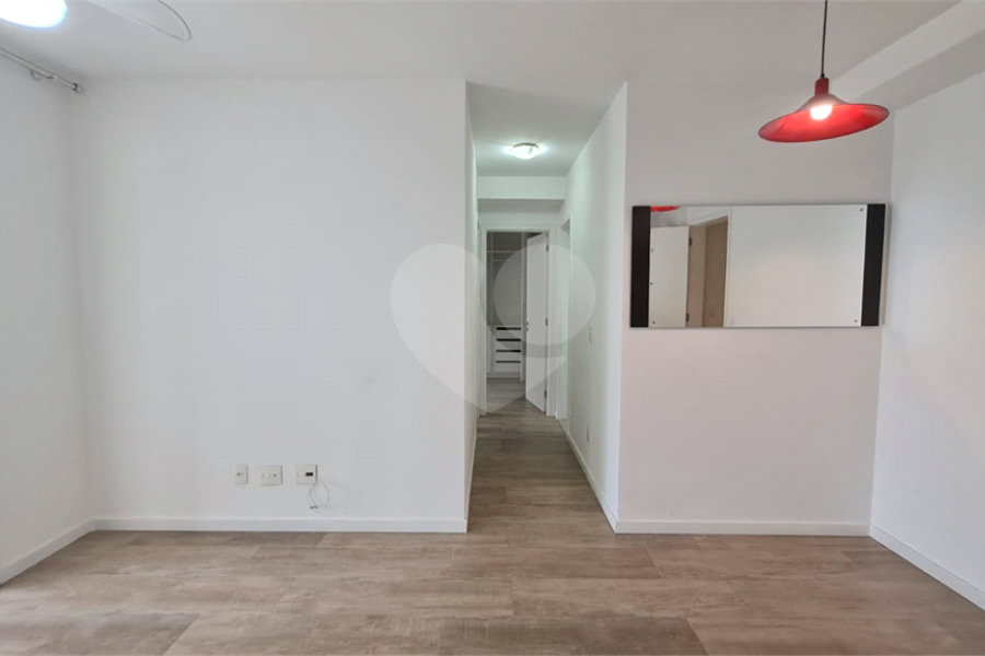 Apartamento à venda com 2 quartos, sendo 1 suíte,  em Barra Funda, São Paulo, SP