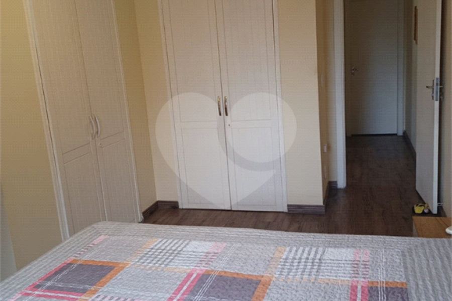 Sobrado à venda com 3 quartos, sendo 1 suíte,  em Ermelino Matarazzo, São Paulo, SP