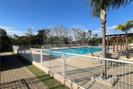 Casa à venda ou para alugar com 2 quartos, sendo 4 suítes, no condomínio Residencial Jardim Bréscia, Indaiatuba - SP