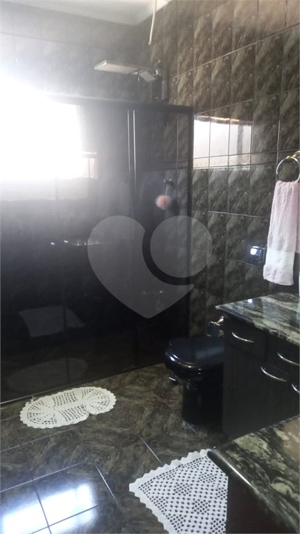 Casa à venda com 5 quartos, sendo 2 suítes, em Jardim Santa Clara, Guarulhos, SP