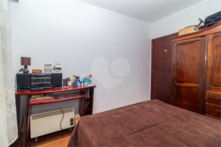 Casa Térrea à venda com 3 quartos, sendo 1 suíte, em Interlagos, São Paulo, SP