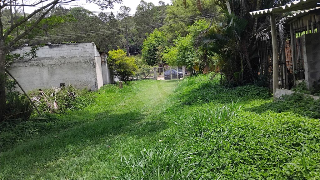 Chácara à venda com 2 quartos em Vila Caputera, Mogi das Cruzes, SP