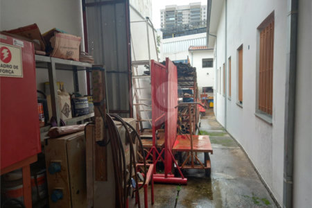 Sobrado à venda ou para alugar com 1 quarto em Chácara Santo Antônio, São Paulo, SP