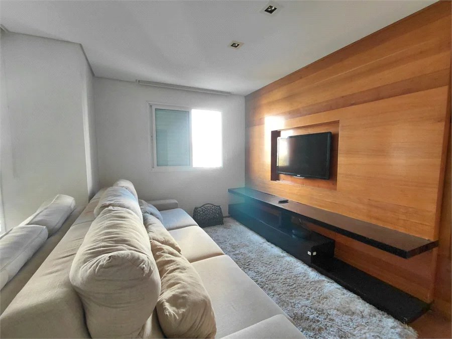 Apartamento à venda com 3 quartos, sendo 1 suíte,  em Vila Romana, São Paulo, SP