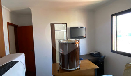 Apartamento à venda com 3 quartos, sendo 1 suíte,  no Centro, São Carlos, SP