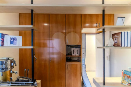 Apartamento à venda com 3 quartos, sendo 1 suíte,  em Higienópolis, São Paulo, SP