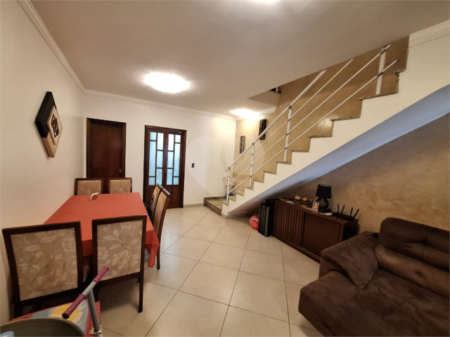 Sobrado à venda com 3 quartos, sendo 1 suíte,  em Cupecê, São Paulo, SP