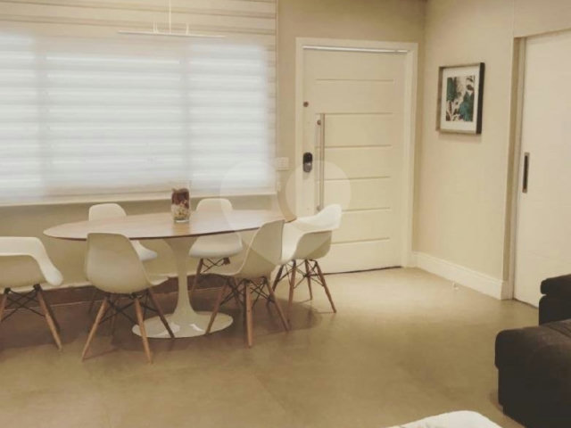 Casa Térrea à venda com 5 quartos, sendo 2 suítes,  em Água Fria, São Paulo, SP