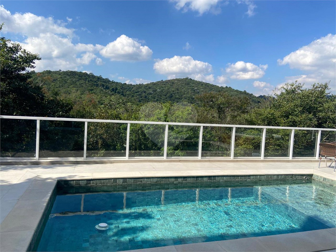 Casa à venda ou para alugar com 4 suítes no condomínio Residencial Gênesis 1, Santana de Parnaíba - SP