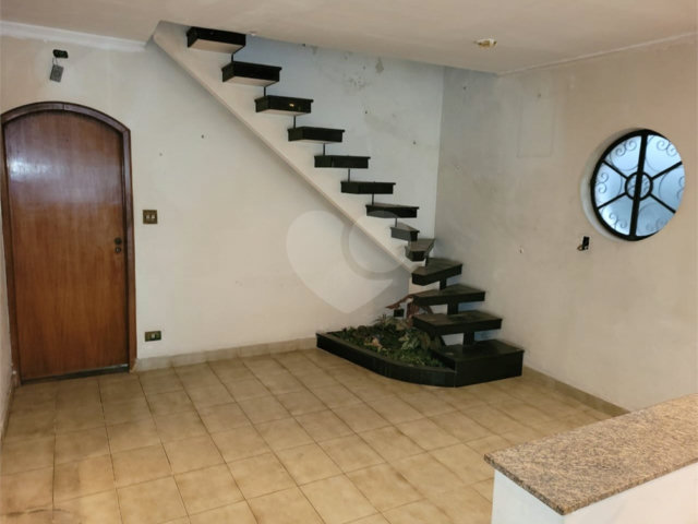Sobrado à venda com 4 quartos em Santana, São Paulo, SP