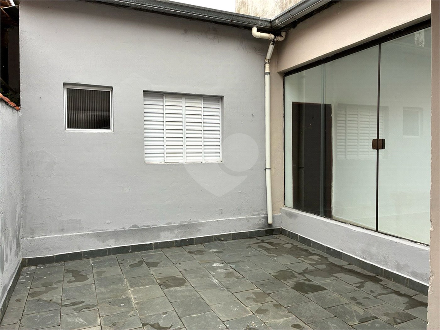 Casa à venda com 3 quartos, sendo 1 suíte,  em Vila Figueira, Suzano, SP
