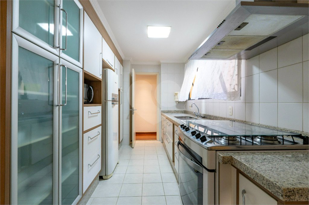 Apartamento à venda com 3 suítes em Vila Suzana, São Paulo, SP