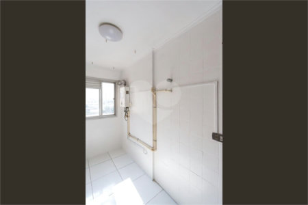 Apartamento à venda com 3 quartos, sendo 1 suíte, em Jardim Marajoara, São Paulo, SP