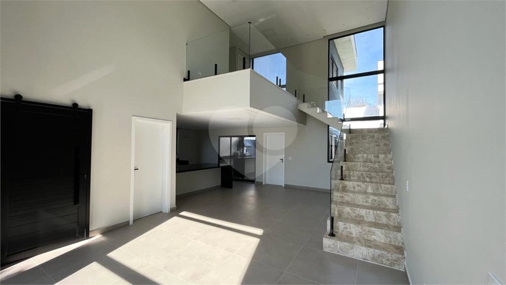 Casa à venda com 4 quartos, sendo 3 suítes, no condomínio Campos do Conde Sorocaba, Sorocaba - SP