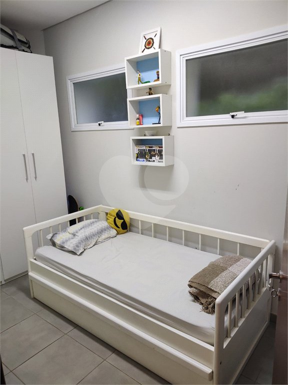 Casa à venda com 4 quartos, sendo 3 suítes, no condomínio Estância Marambaia, Vinhedo - SP