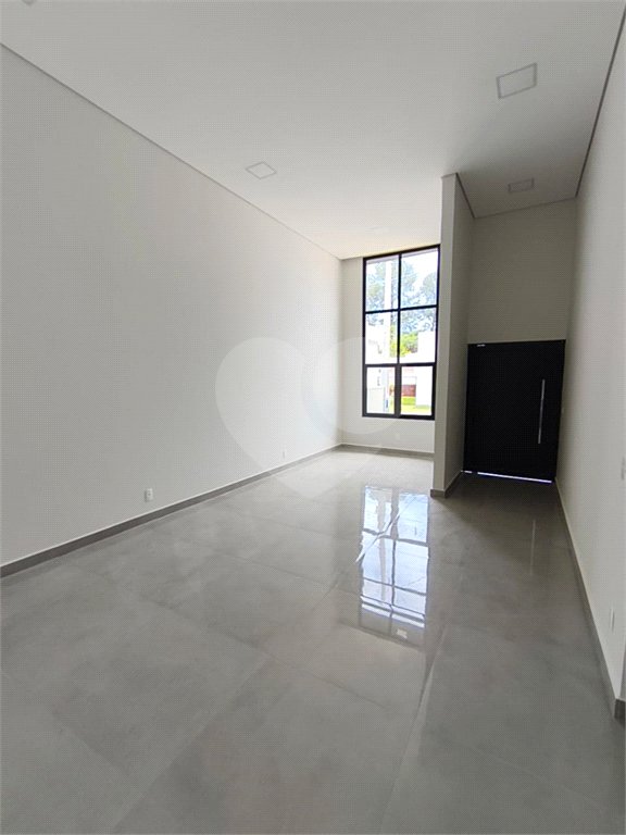 Casa 3 dormitórios 1 suíte, condomínio Faixa Azul.