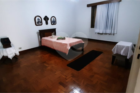 Sobrado à venda com 3 quartos, sendo 1 suíte,  no Centro, São Bernardo do Campo, SP