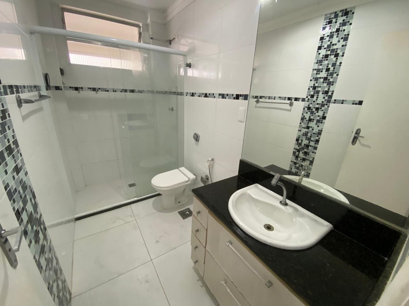 Apartamento com 3 dormitórios à venda, 133 m² por R$ 800.000,00 - Gonzaga - Santos/SP