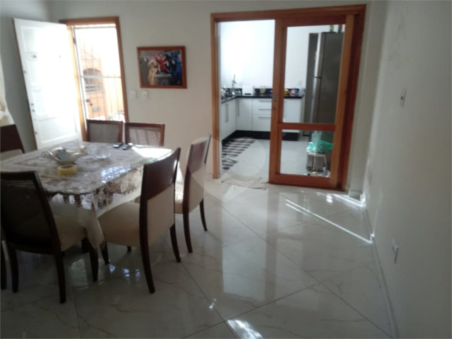 Sobrado à venda com 2 quartos em Vila Guilherme, São Paulo, SP