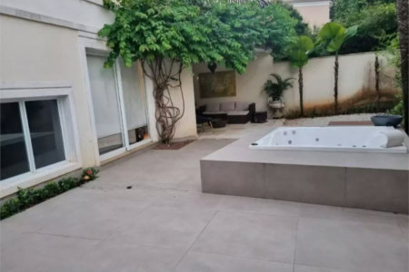 Casa à venda com 3 suítes no condomínio Solares Vila Europa, São Paulo - SP