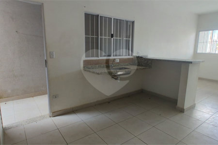 Casa à venda com 2 quartos em Jardim Imperial, Atibaia, SP