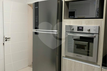 Sobrado à venda com 3 quartos, sendo 1 suíte,  em Vila Gumercindo, São Paulo, SP