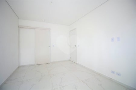 Apartamento à venda com 3 quartos, sendo 1 suíte,  em Jardim Flórida, São Roque, SP