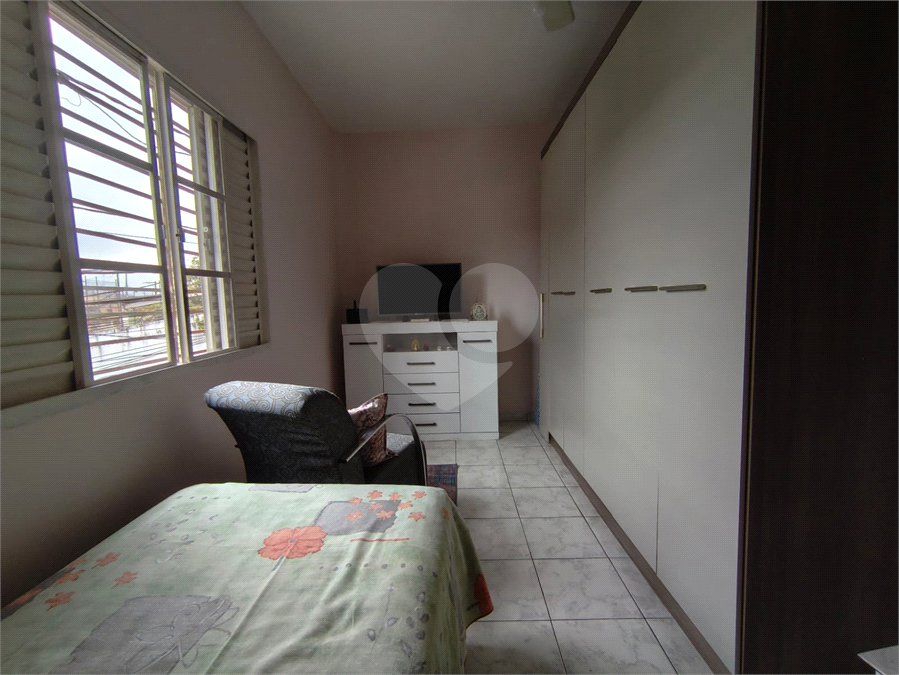 Sobrado à venda com 3 quartos no Brasilândia, São Paulo, SP