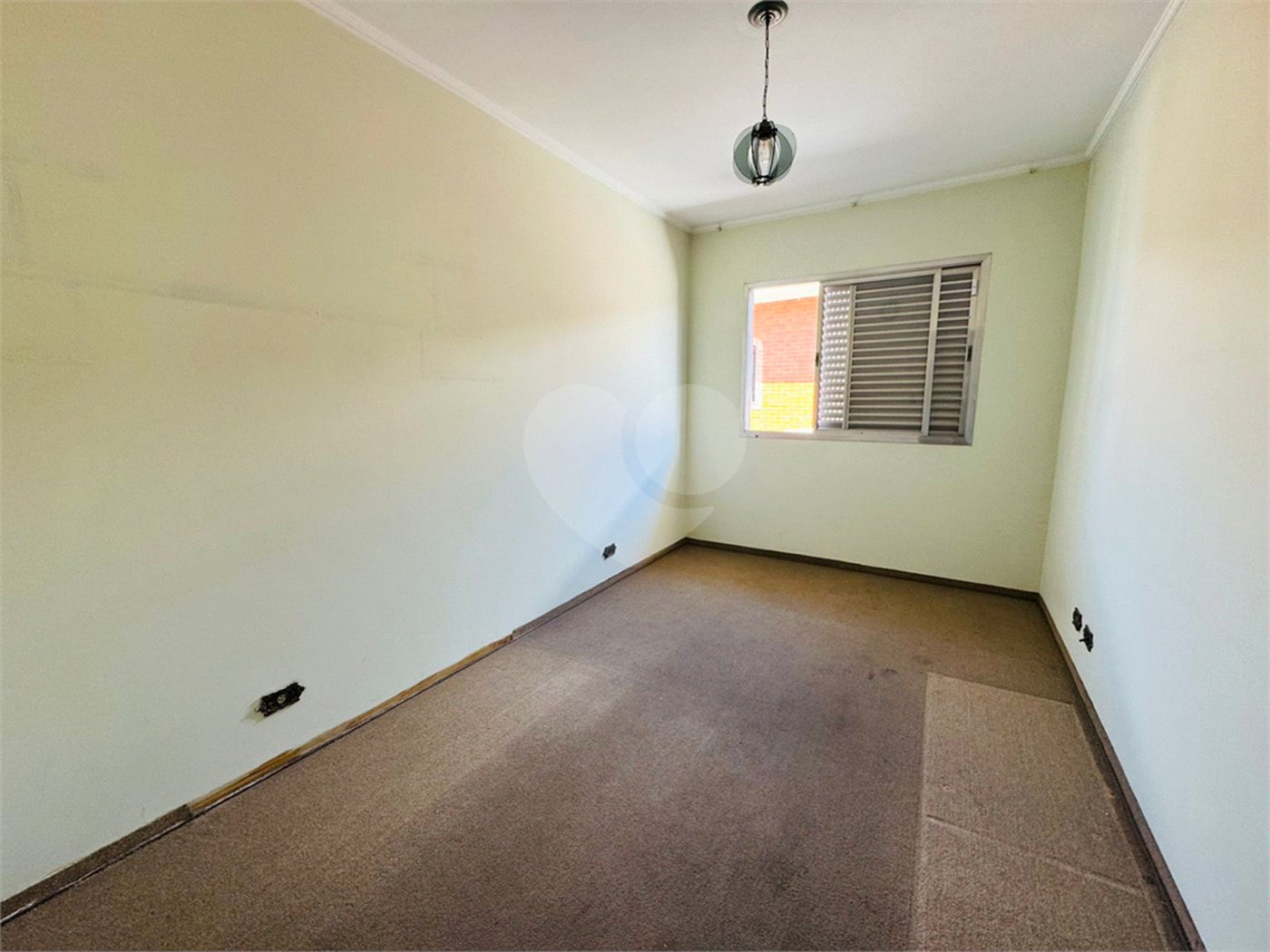 Casa à venda com 4 quartos, sendo 2 suítes,  em Vila Galvão, Guarulhos, SP