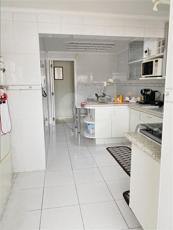 Apartamento à venda com 3 quartos, sendo 1 suíte, em Vila Paulicéia, São Paulo, SP