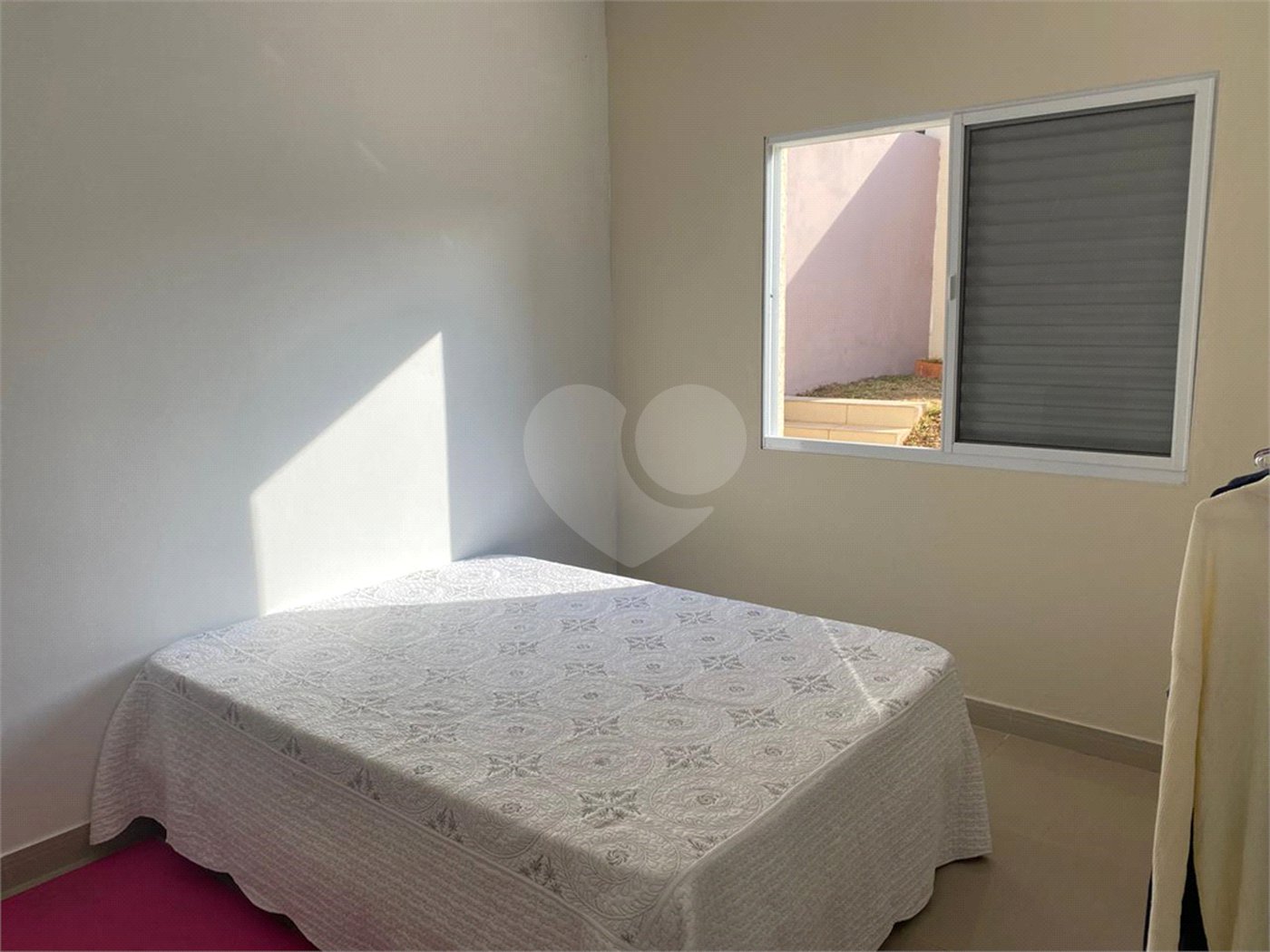 Casa à venda com 3 quartos, sendo 1 suíte, no condomínio Terras de Santa Adelia, Vargem Grande Paulista - SP