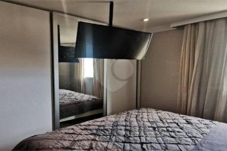 Apartamento à venda com 2 quartos em Parque Reboucas, São Paulo, SP