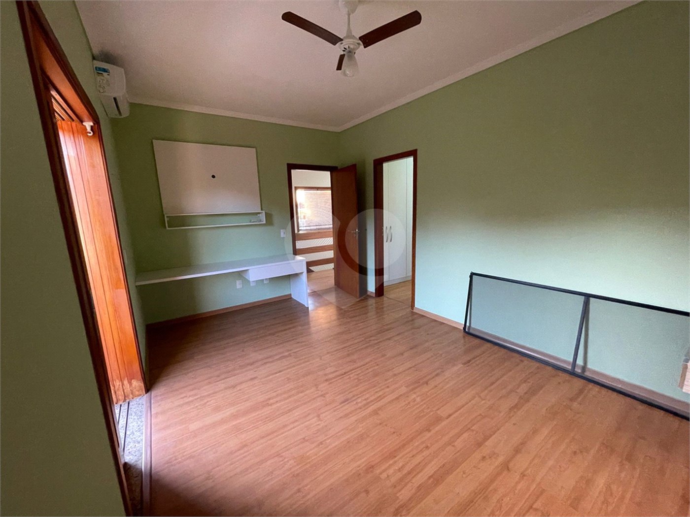 Casa para alugar com 3 suítes no condomínio Bosque de Grevilea, Vinhedo - SP