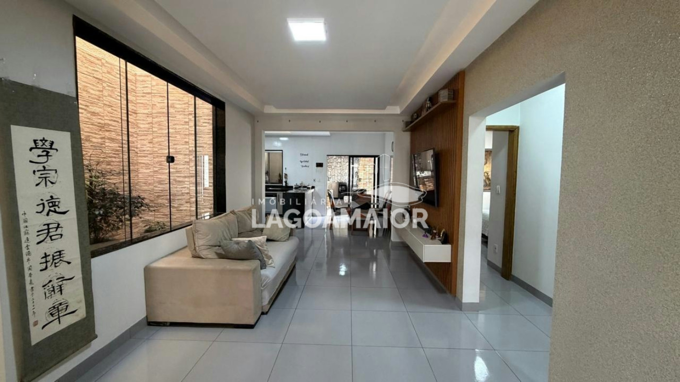 Casa à venda com 3 suítes em Jardim dos Ipes, Três Lagoas, MS