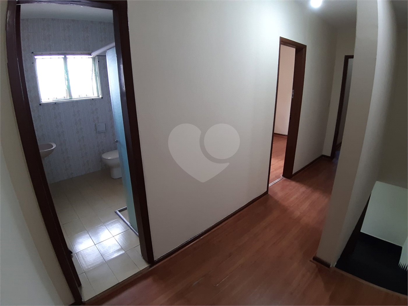 Casa à venda com 3 quartos, sendo 1 suíte,  em Vila Gomes, São Paulo, SP