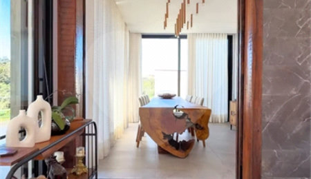 Casa à venda com 3 suítes no condomínio Figueira Garden, Atibaia - SP
