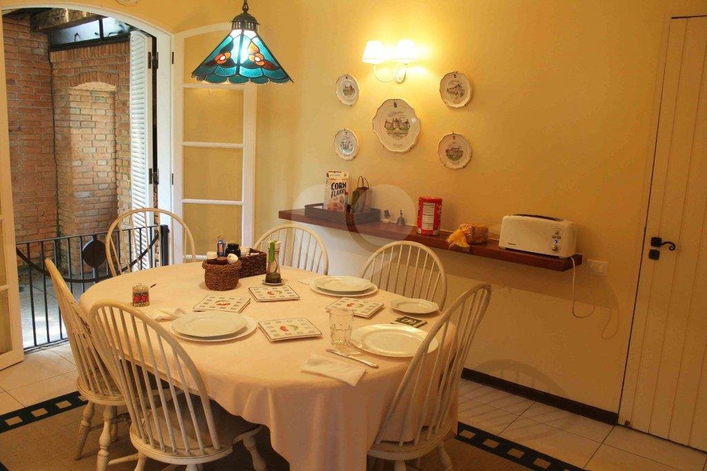 Casa à venda com 4 suítes em Alto da Boa Vista, São Paulo, SP