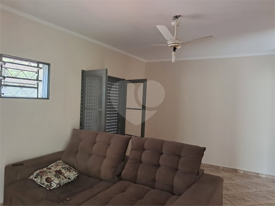 Casa à venda com 3 quartos, sendo 1 suíte, em Vila Boa Vista 1, São Carlos, SP