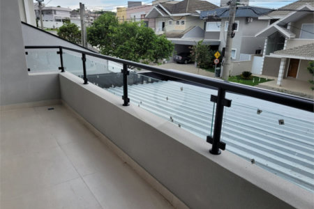 Casa à venda com 3 suítes no condomínio Floradas Paratey, São José dos Campos - SP
